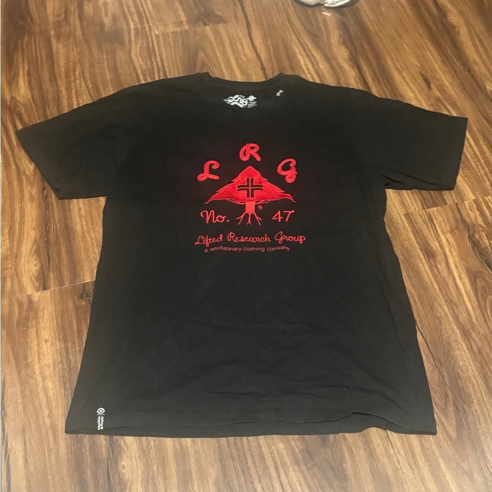 Men’s XL LRG shirt